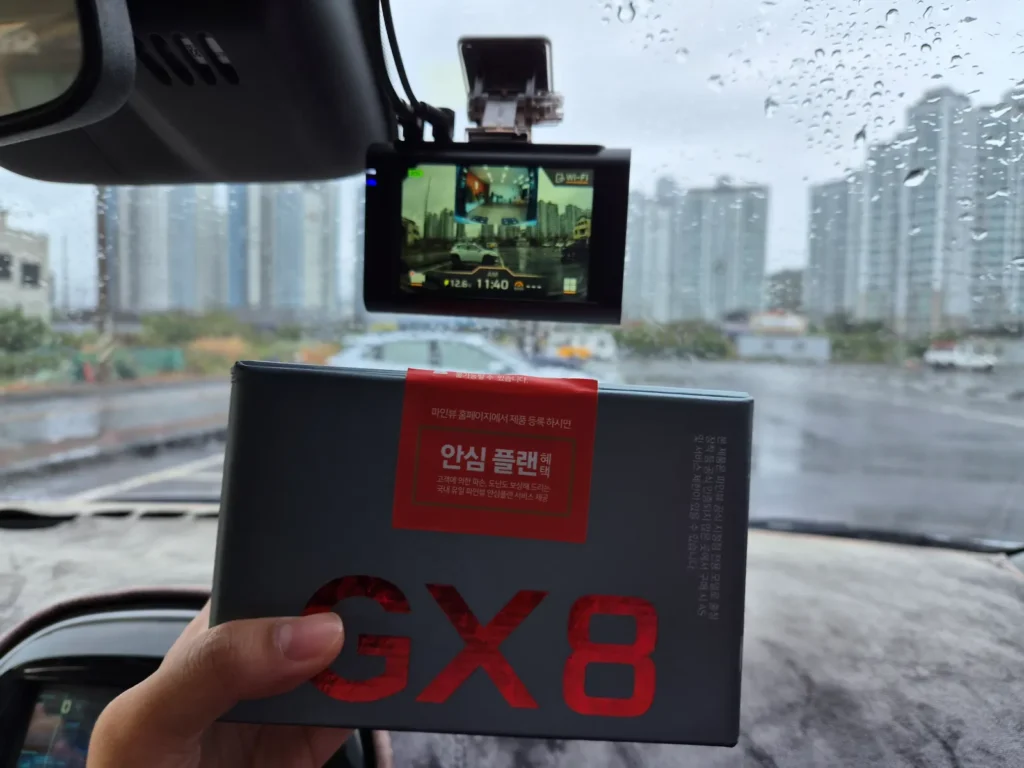 경차 블랙박스 파인뷰 GX8 장착한 모습
