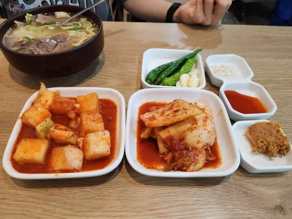 나주 하얀집 기본 김치 깍두기 반찬